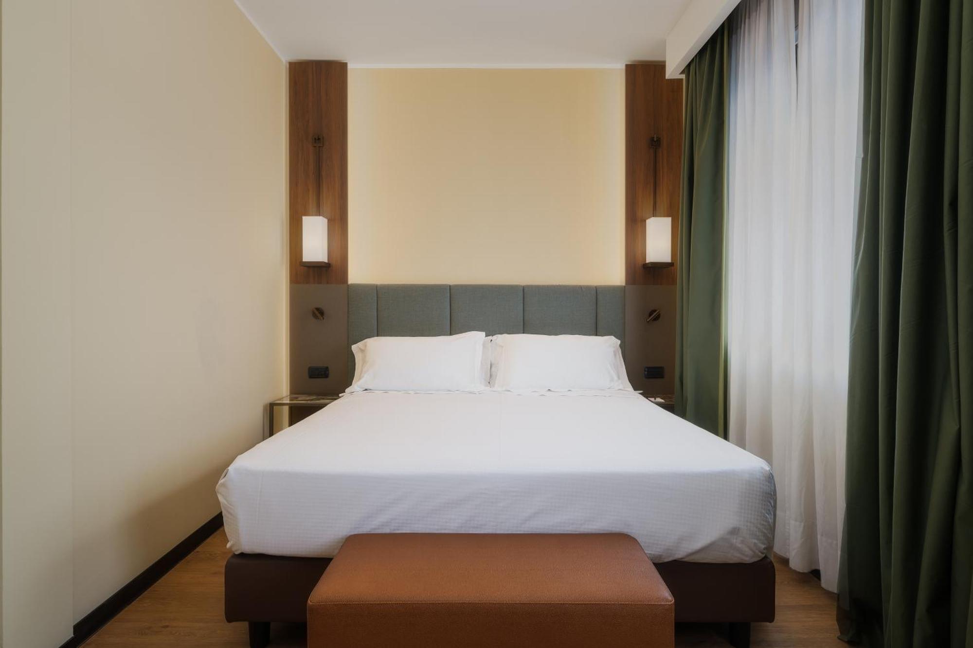Hotel Mozart Milano Esterno foto