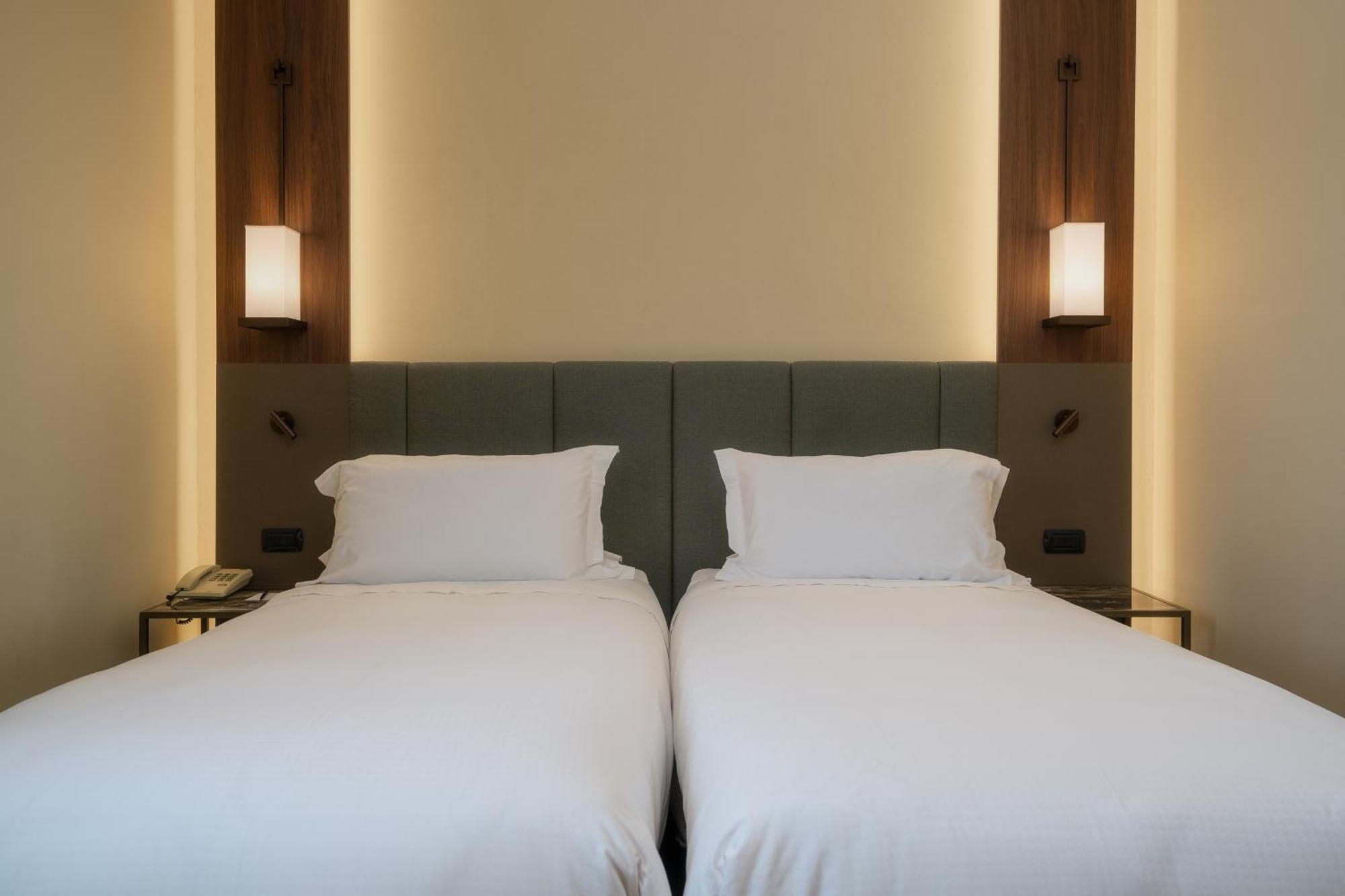 Hotel Mozart Milano Esterno foto
