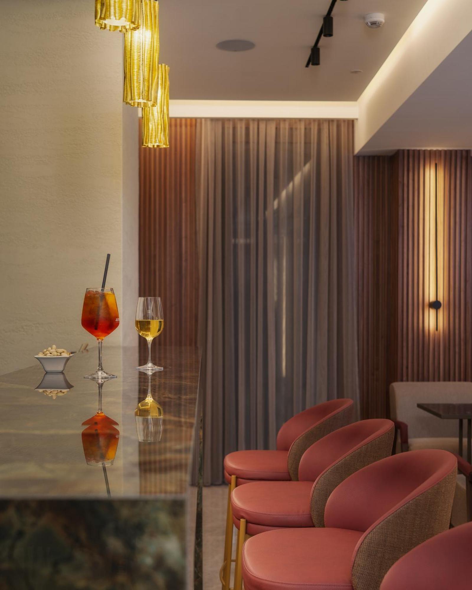 Hotel Mozart Milano Esterno foto